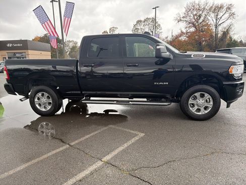 Used 2024 RAM 2500 Big Horn w/ Sport Appearance Package image 4