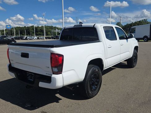 Used 2020 Toyota Tacoma SR AWD/4WD image 8