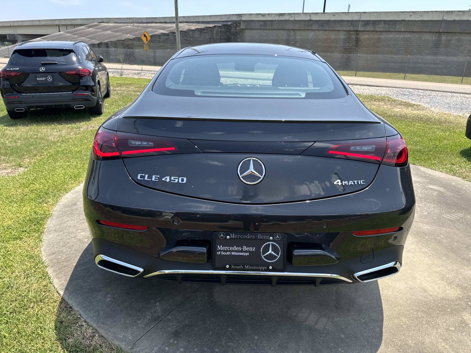 New 2026 Mercedes-Benz CLE 450 4MATIC Coupe image 5