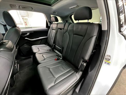 Used 2022 Audi Q7 3.0T Premium w/ Convenience Package AWD/4WD image 23