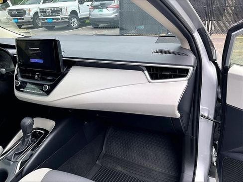 Used 2023 Toyota Corolla LE w/ LE Premium Package FWD image 17