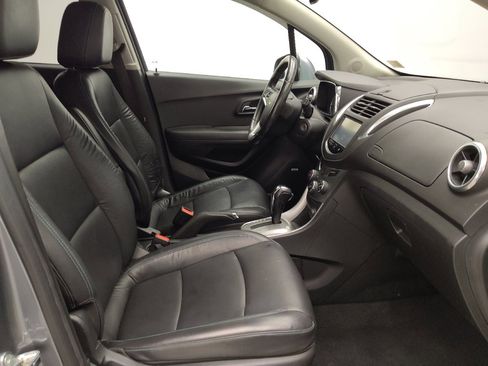 Used 2015 Chevrolet Trax LTZ FWD image 21