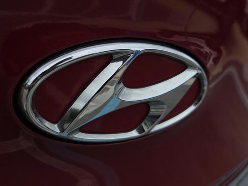 Used 2016 Hyundai Elantra GT w/ Option Group 03 FWD image 31