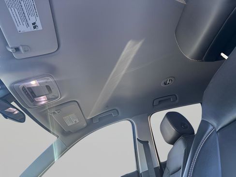 Used 2019 Chevrolet Traverse LT image 28