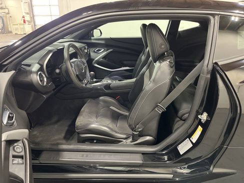 Used 2018 Chevrolet Camaro SS image 40