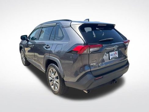 Used 2019 Toyota RAV4 XLE Premium FWD image 7