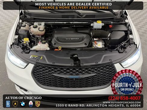 Used 2021 Chrysler Pacifica Limited w/ Uconnect Theater Family Group FWD image 37