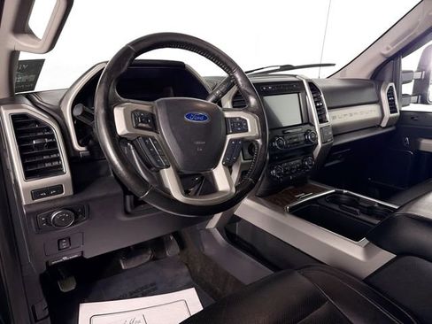 Used 2018 Ford F250 Lariat AWD/4WD image 9