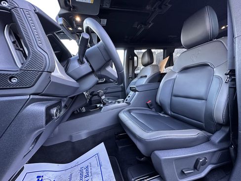 New 2025 Ford Bronco Outer Banks image 6