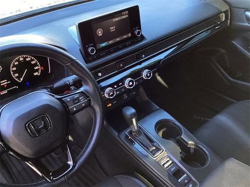 Used 2024 Honda Civic Sport image 25
