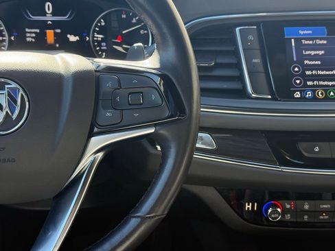 Used 2024 Buick Enclave Premium image 11