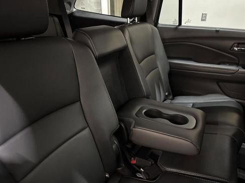 Used 2019 Honda Pilot Touring image 24