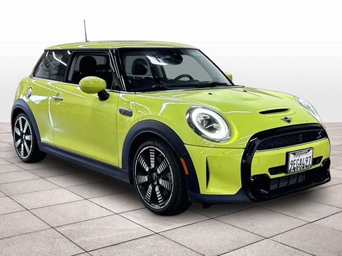 Used 2023 MINI Cooper S FWD image 2