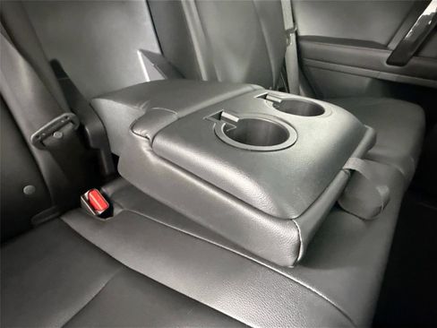 Certified 2024 Toyota 4Runner TRD Off-Road Premium w/ Moonroof Package image 41