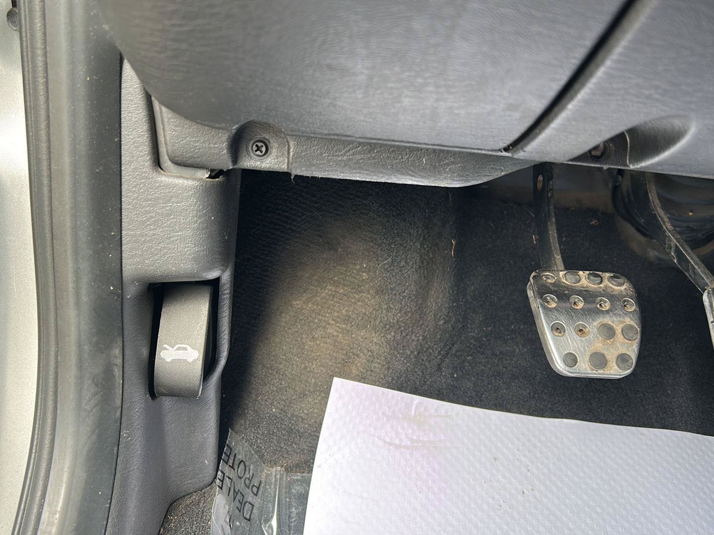 Used 2004 Dodge Neon FWD image 12