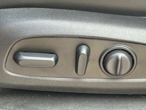 Used 2019 Chevrolet Equinox Premier AWD/4WD image 28