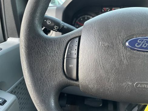 Used 2011 Ford E-350 and Econoline 350 XLT image 23