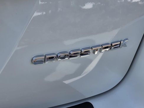 Used 2022 Subaru Crosstrek 2.5i Limited w/ Moonroof Package 2 AWD/4WD image 35