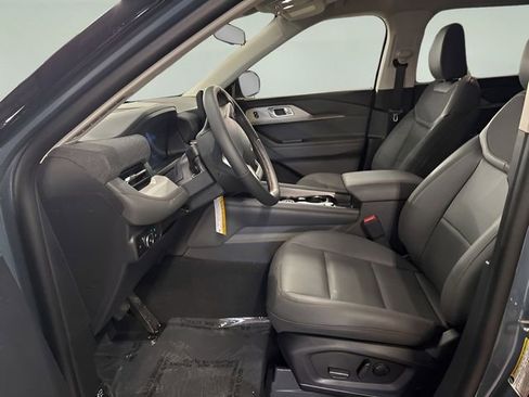 New 2026 Ford Explorer Active w/ Active Comfort Package image 7