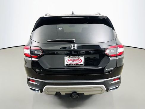 Certified 2025 Honda Pilot Elite image 21