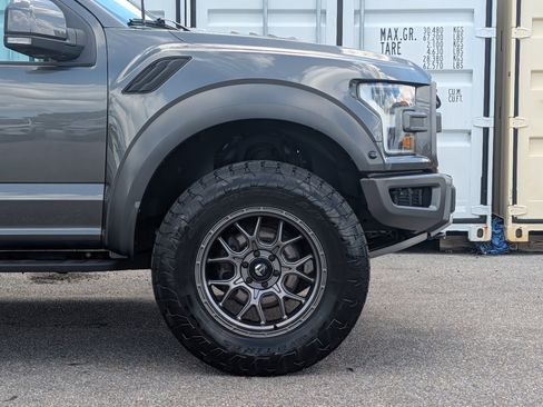 Used 2019 Ford F150 Raptor w/ Equipment Group 802A Luxury AWD/4WD image 11