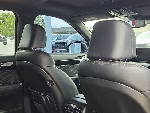Used 2020 Hyundai Palisade Limited FWD image 17