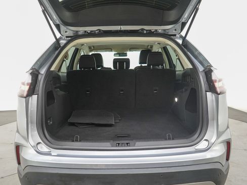 Used 2024 Ford Edge SEL image 16