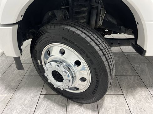 Used 2021 Ford F450 Platinum w/ FX4 Off-Road Package image 34