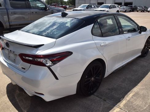 Used 2021 Toyota Camry XSE w/ Navigation Package FWD image 5