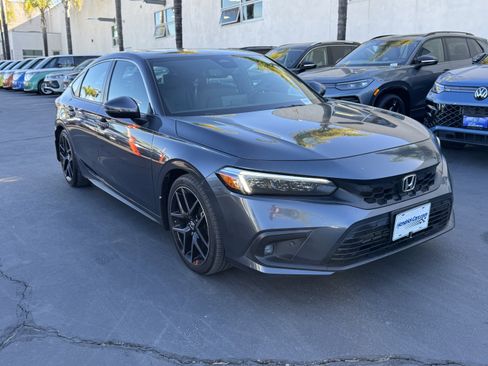 Used 2022 Honda Civic Sport Touring image 2