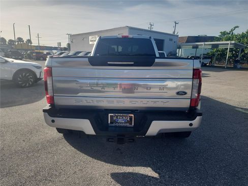 Used 2019 Ford F450 Platinum w/ Platinum Ultimate Package AWD/4WD image 4
