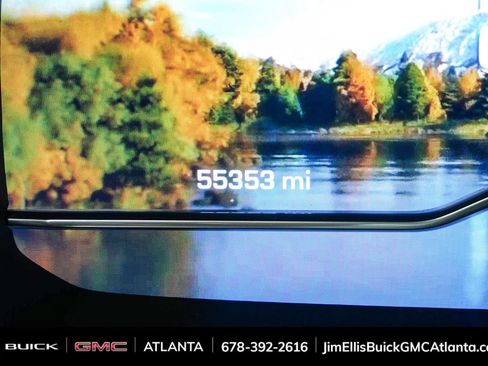 Used 2023 Chevrolet Tahoe High Country w/ Premium Package 2 AWD/4WD image 9