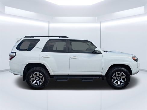 Used 2023 Toyota 4Runner TRD Off-Road Premium image 2