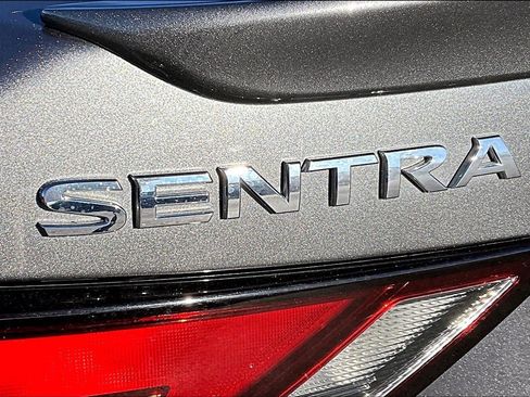 Used 2021 Nissan Sentra SR image 24