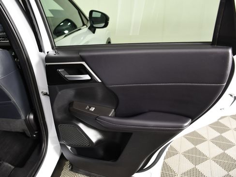 Used 2024 Mitsubishi Outlander SE Black Edition AWD/4WD image 42