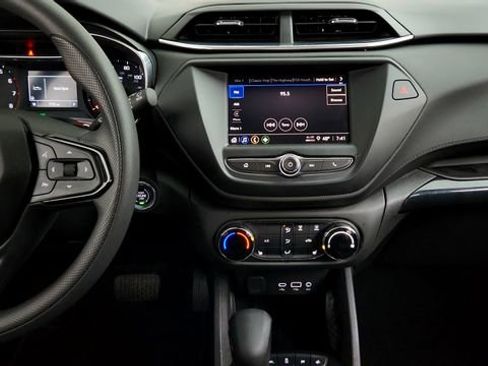 Used 2023 Chevrolet TrailBlazer LT w/ Confidence II Package image 16