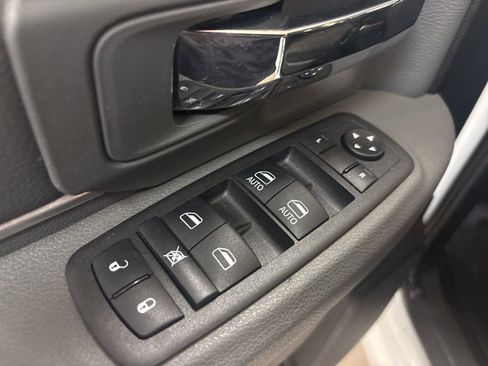 Used 2020 RAM 1500 Classic Warlock AWD/4WD image 18