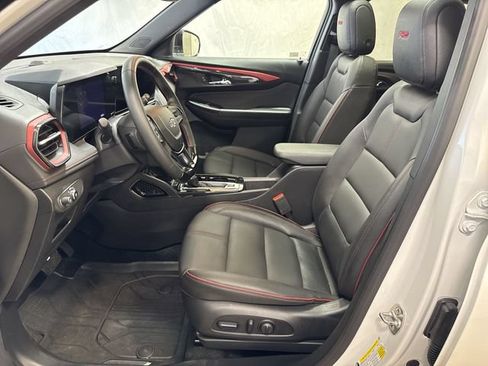 Certified 2025 Chevrolet TrailBlazer RS w/ Convenience Package AWD/4WD image 10