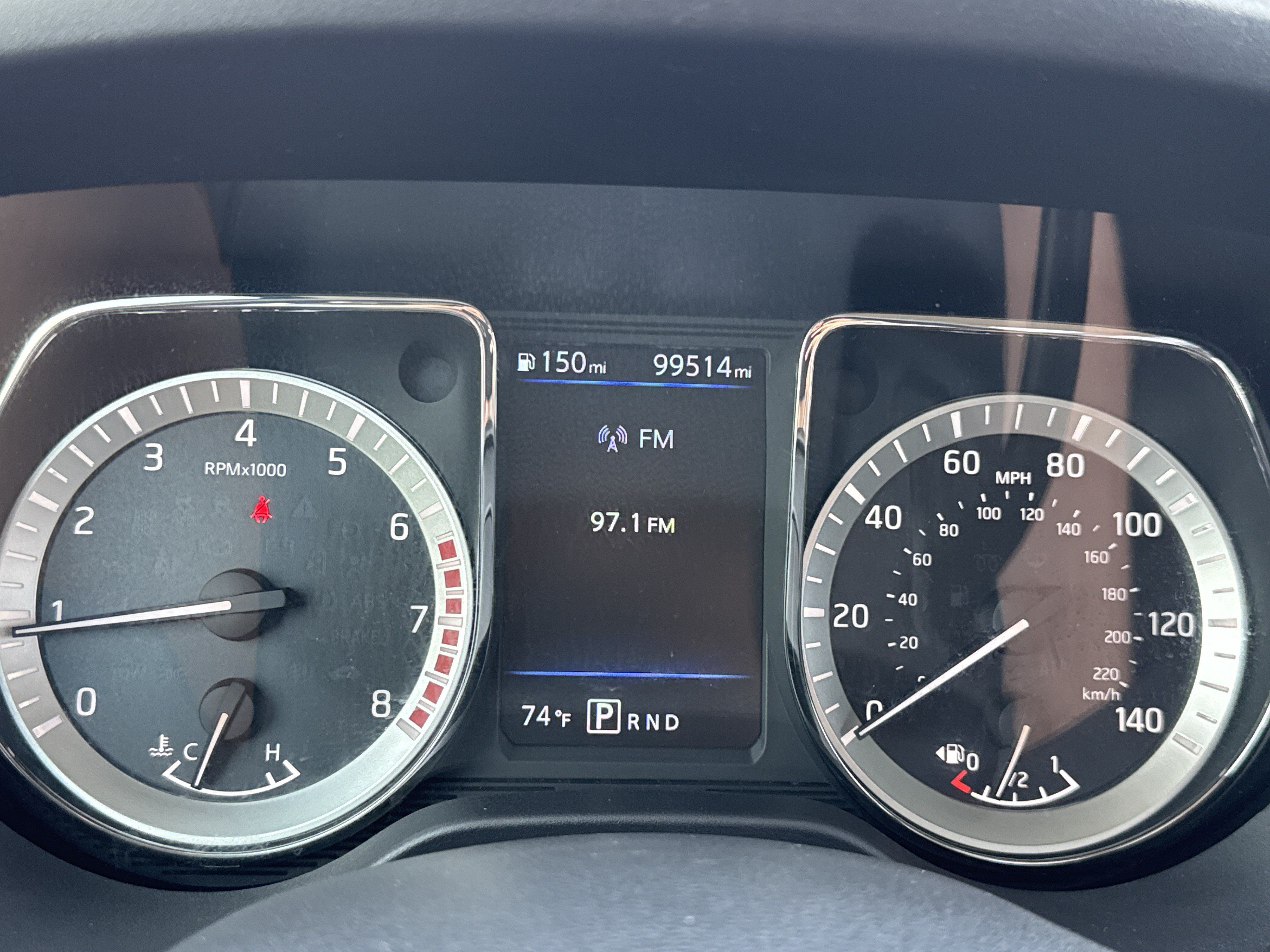 Used 2019 Nissan Titan SV RWD image 11