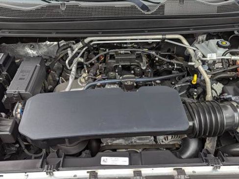 Used 2023 Chevrolet Colorado W/T RWD image 30