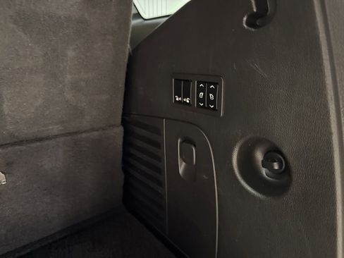Used 2017 GMC Yukon Denali AWD/4WD image 38