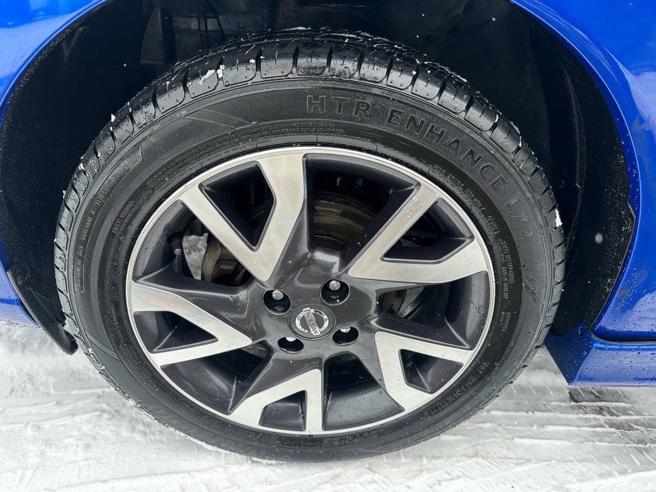 Used 2017 Nissan Versa Note SR FWD image 30