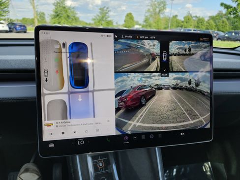 Used 2026 Tesla Model Y 2WD image 4