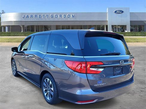 Used 2024 Honda Odyssey EX-L image 3