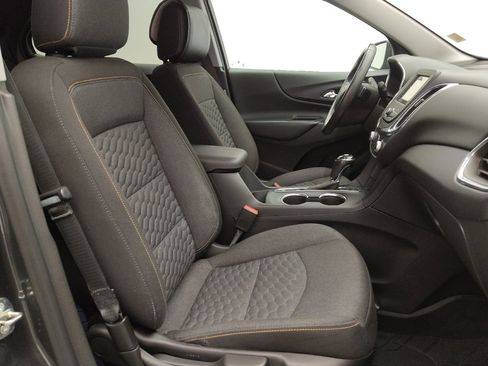 Used 2019 Chevrolet Equinox LT FWD image 21