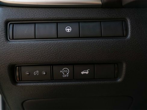 New 2024 Nissan Rogue SV w/ SV Premium Package image 12