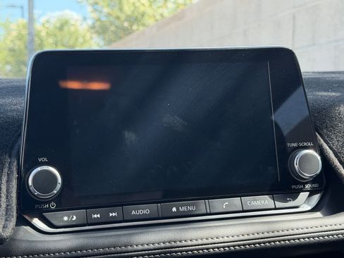Used 2026 Nissan Rogue S FWD image 14