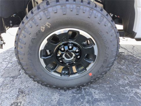 New 2026 Ford F250 Platinum image 9