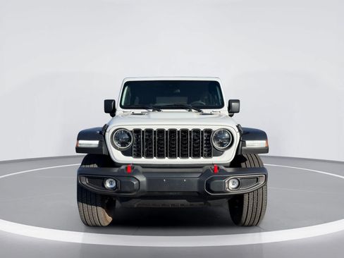 Used 2024 Jeep Wrangler Unlimited Rubicon AWD/4WD image 5