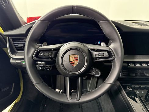 Certified 2025 Porsche 911 Carrera image 34